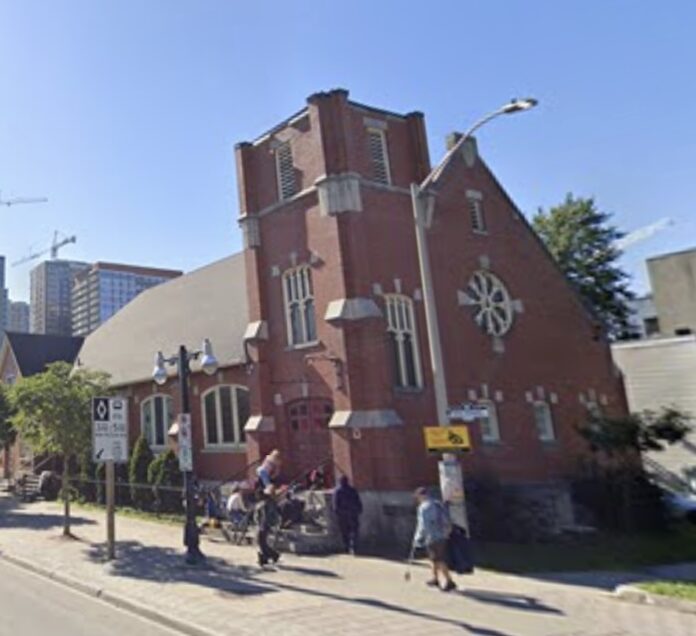 284 King Edward Avenue